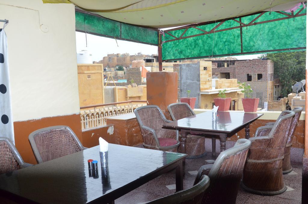 Ratan Hostel Jaisalmer Exteriör bild