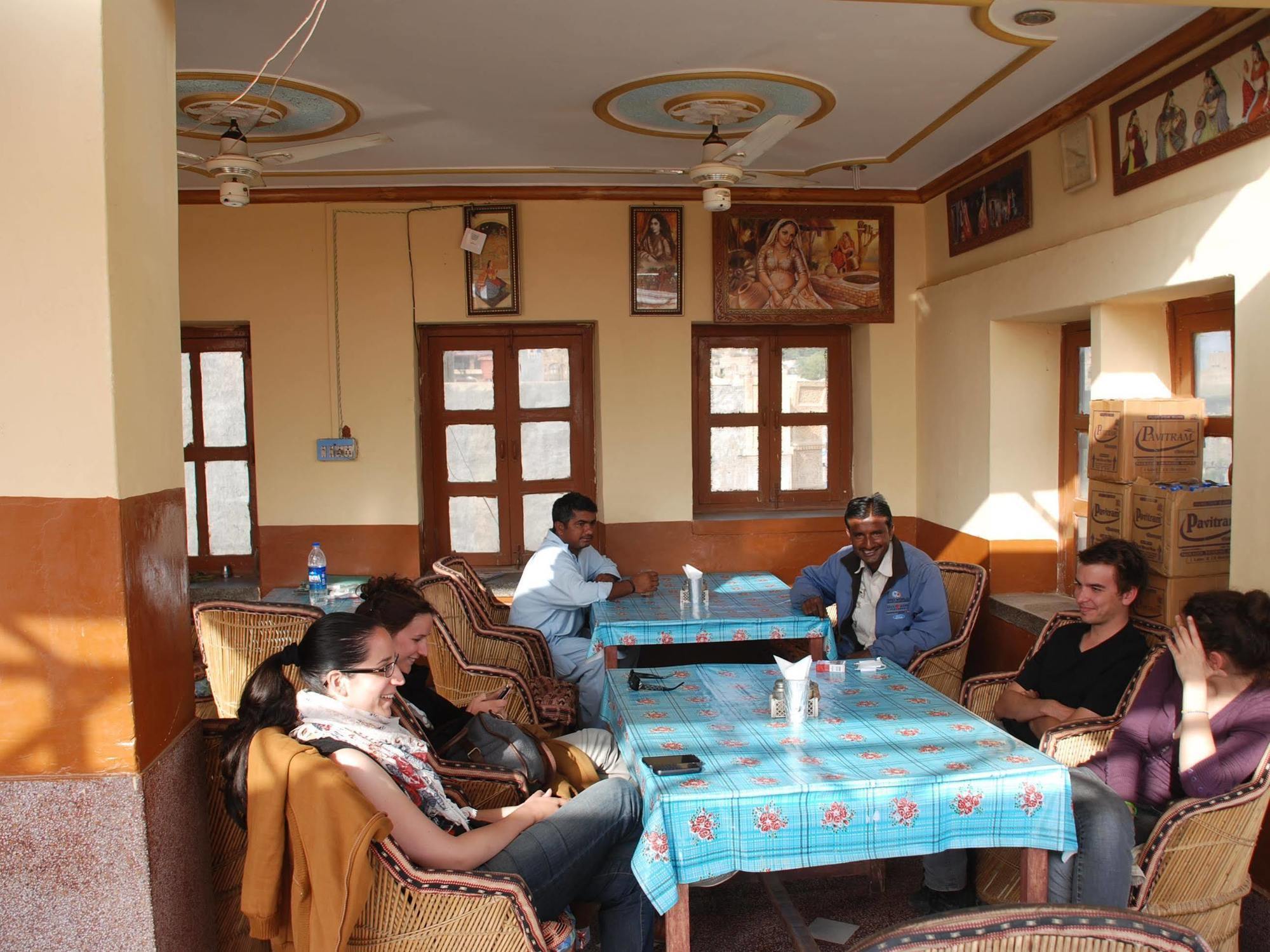 Ratan Hostel Jaisalmer Exteriör bild