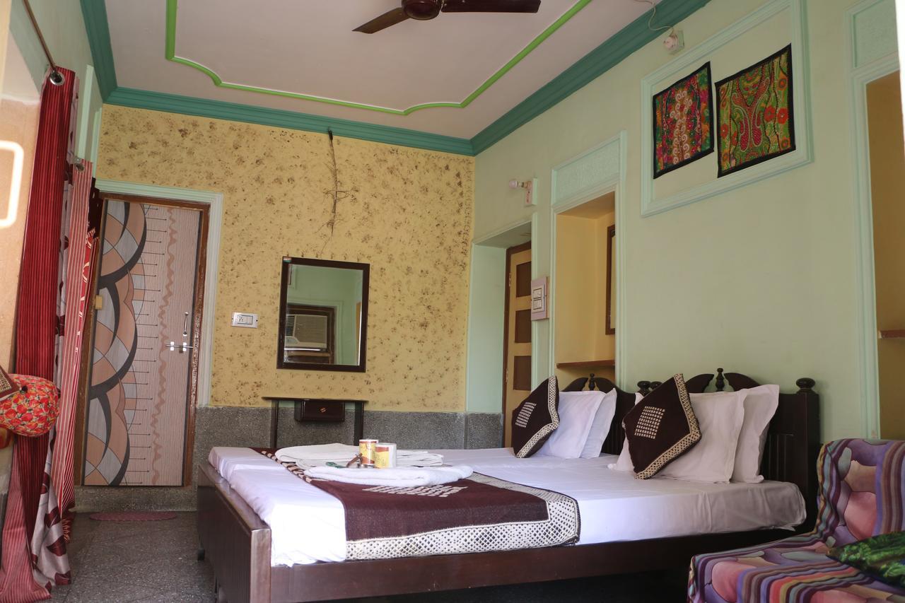 Ratan Hostel Jaisalmer Exteriör bild