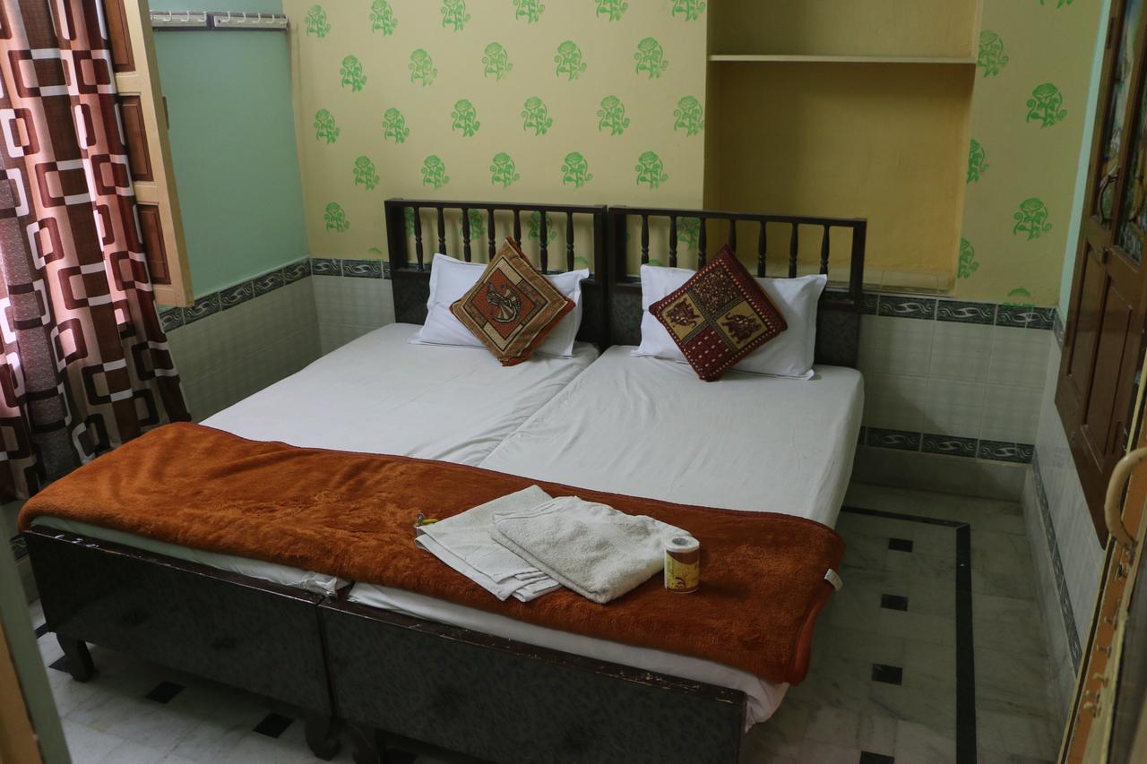 Ratan Hostel Jaisalmer Exteriör bild
